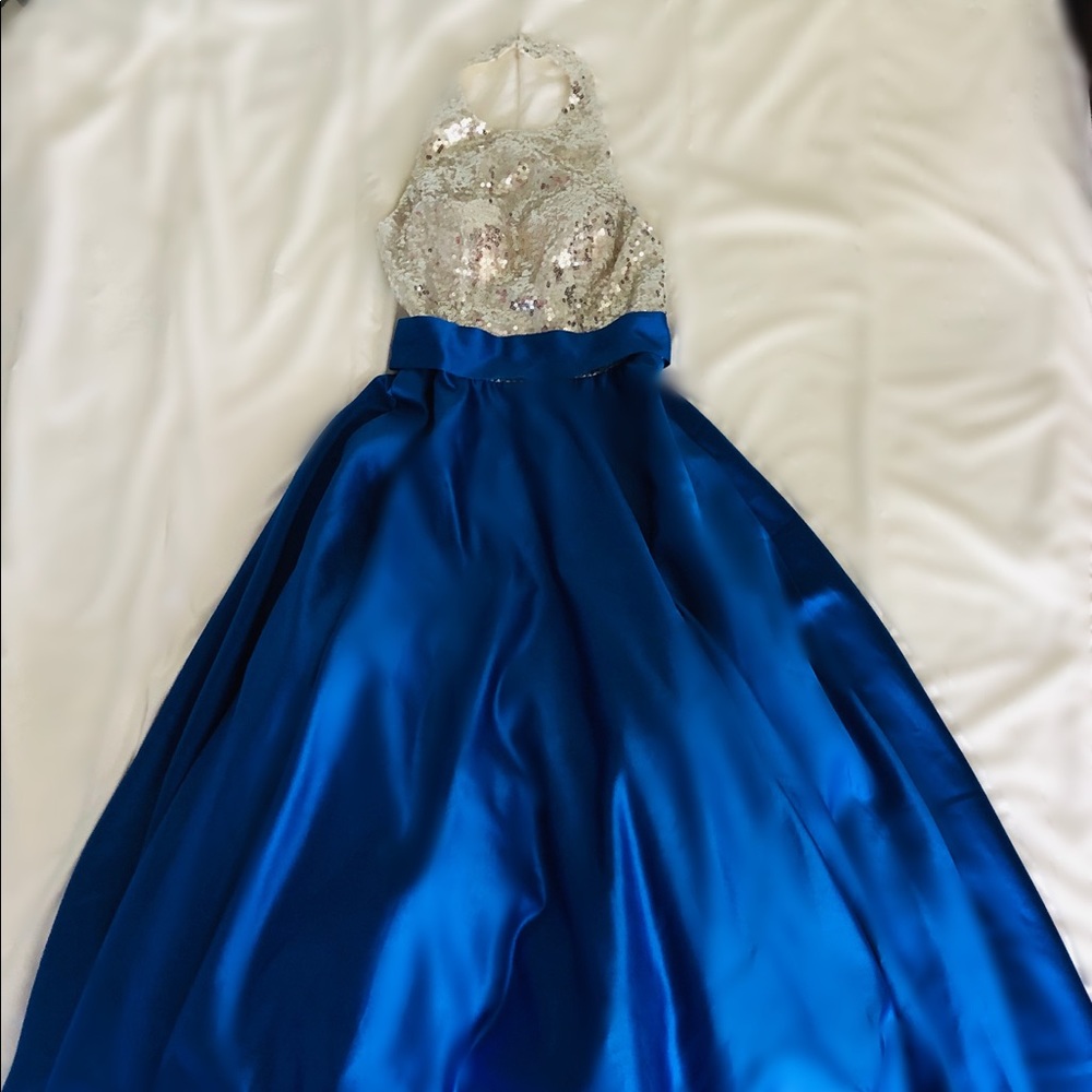 Floor-Length Satin Prom/Evening Dress